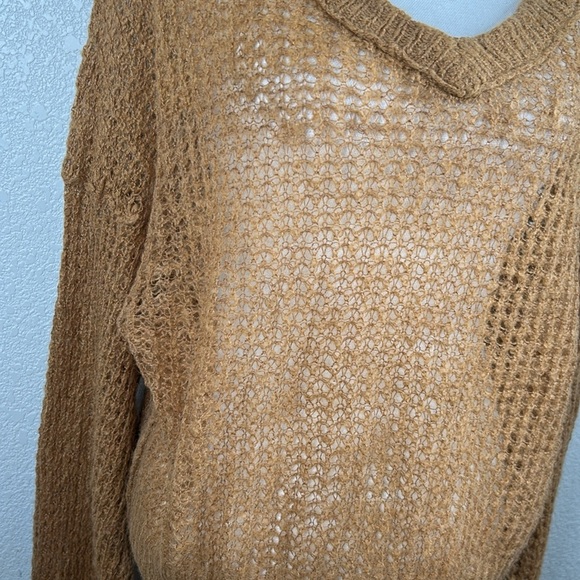 Free People Lulu Birchwood Brown Oversized Wool Alpaca Blend Sweater Size XS - Picture 2 of 7